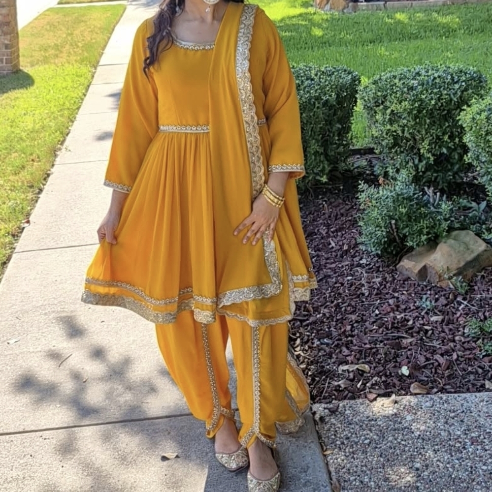 Elegant Mustard Yellow Women's Dress